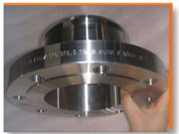 Ready Stock of  Astm a182 f316 wn flange, rf, 150 lb, 4 inch, sch40 at our Warehouse Mumbai,India 